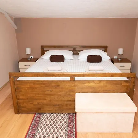 Villa Five Bedroom With Pool