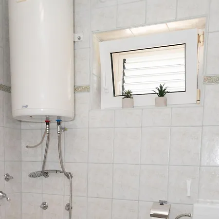 Five Bedroom With Pool * Bogatić