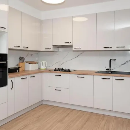 Βίλα Five Bedroom With Pool Bogatić