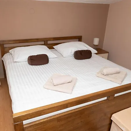 Five Bedroom With Pool Βίλα