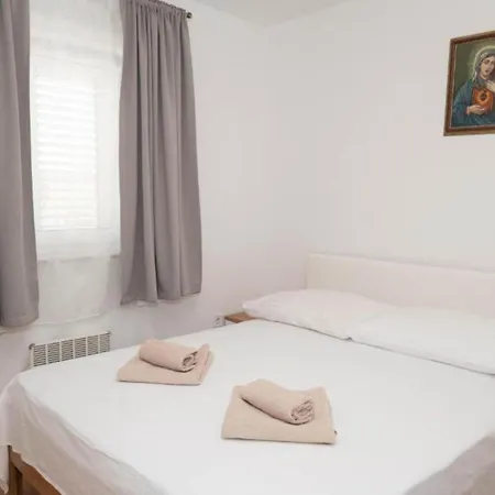 Five Bedroom With Pool * Bogatić