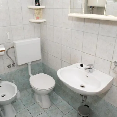 Five Bedroom With Pool Βίλα *