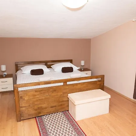 Five Bedroom With Pool Bogatic