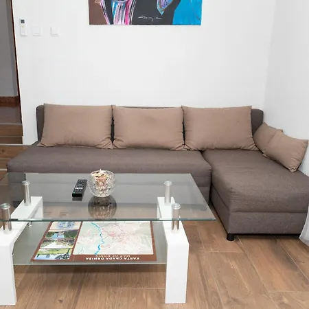 Villa Five Bedroom With Pool *