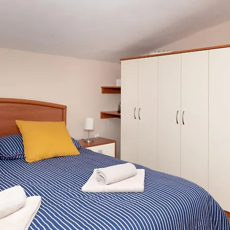 Villa Five Bedroom With Pool *