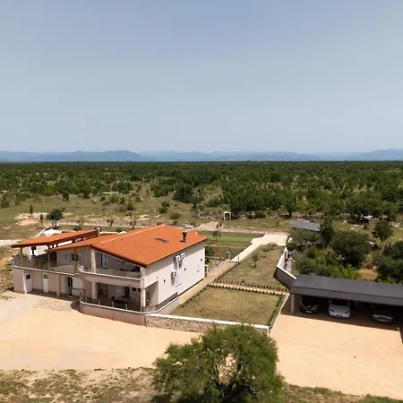 Five Bedroom With Pool Villa