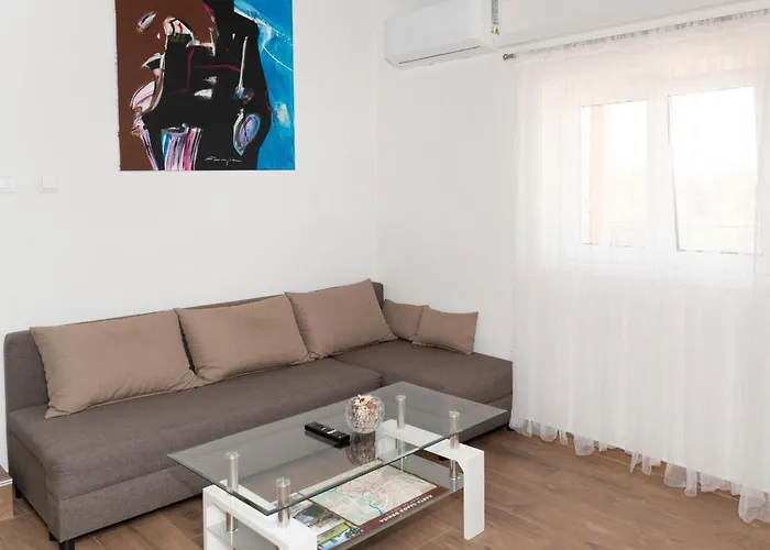 Five Bedroom With Pool Villa