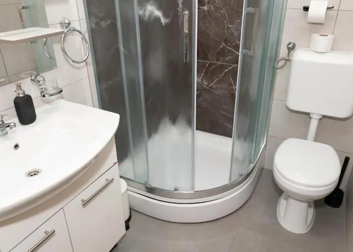 Five Bedroom With Pool Villa