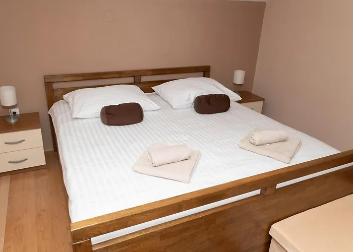 Five Bedroom With Pool Villa