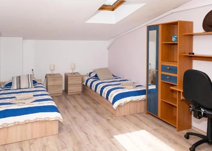 Five Bedroom With Pool Villa Bogatic