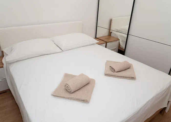 Five Bedroom With Pool Villa