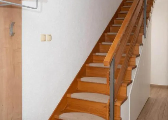 Five Bedroom With Pool